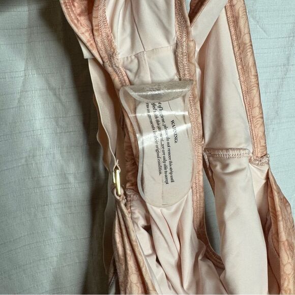 NEW Free People HAH peachy geometric print open back ruched swimsuit size large - Picture 6 of 8
